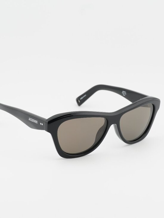 Jacquemus PALMIER JAC/59 C1 Sunglasses Shiny Black Cat Eye Frame, Grey Lenses main image 5